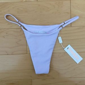 Frankie’s Bikinis Sara Bottom in Lilac